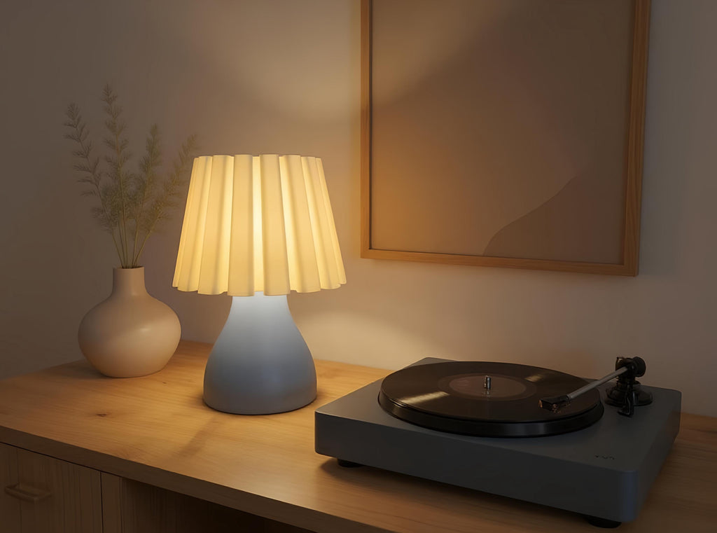 Plissé Table Lamp