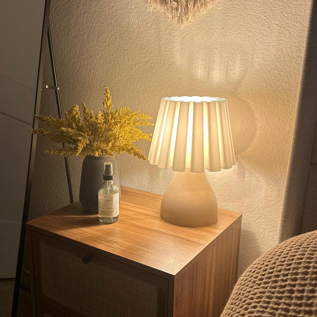 Plissé Table Lamp